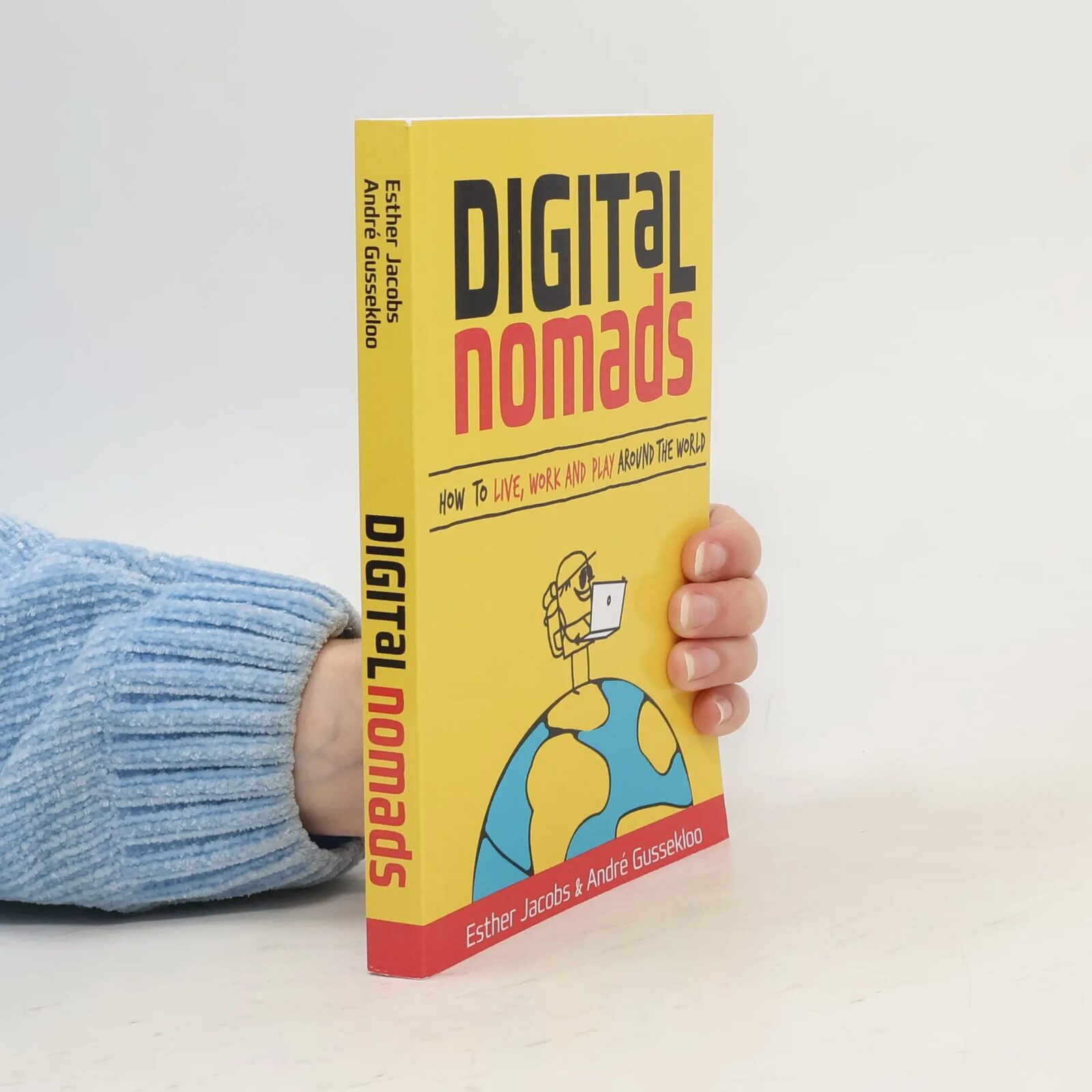 Omslag van het boek Digital Nomads, ontworpen volgens de reverse writing-methode